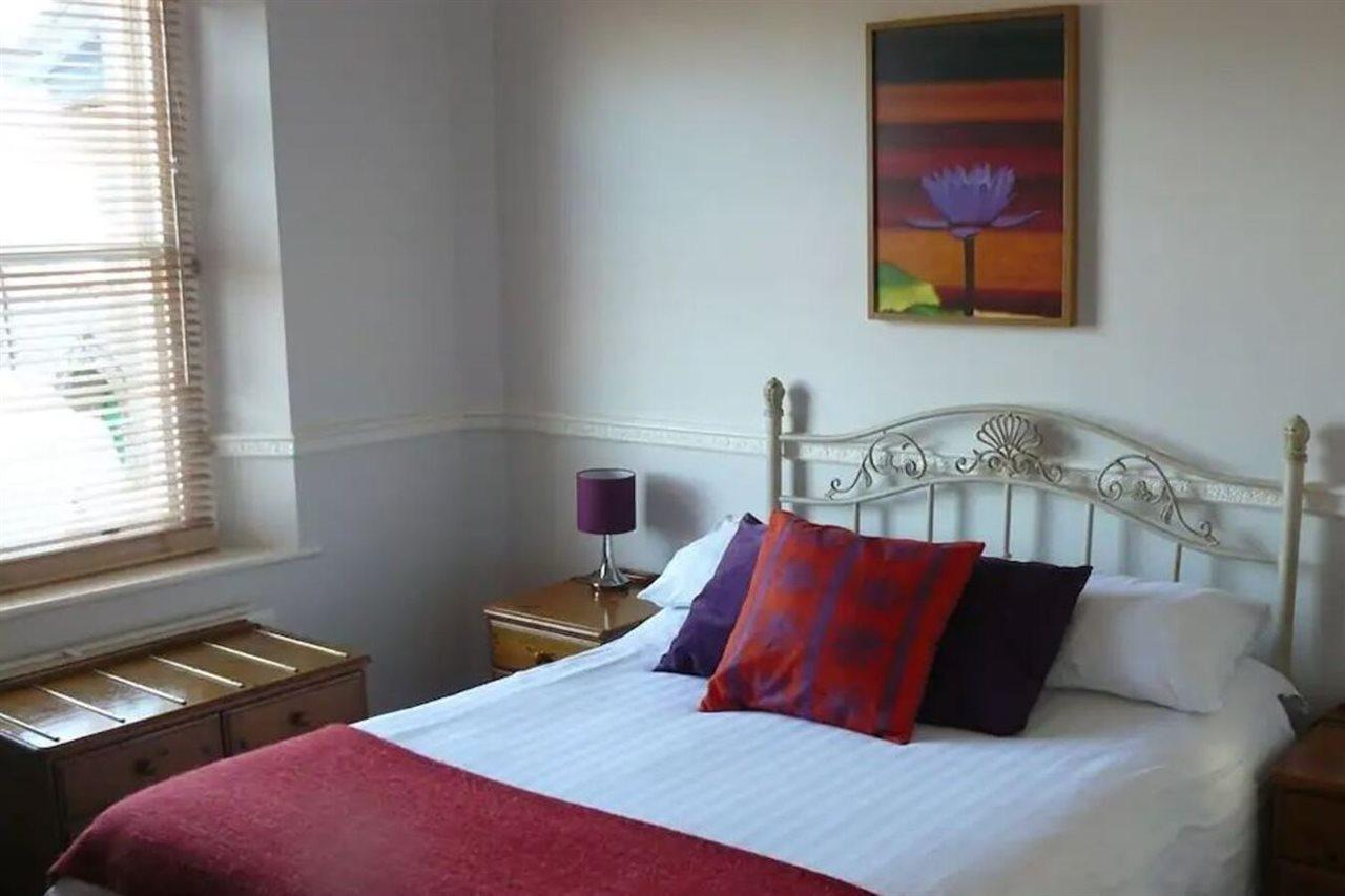 The Shrubbery Hotel Shepton Mallet Bagian luar foto