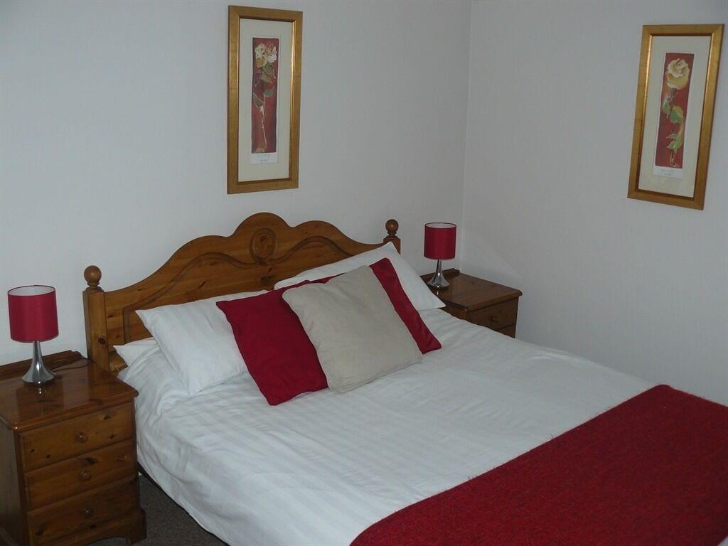 The Shrubbery Hotel Shepton Mallet Bagian luar foto