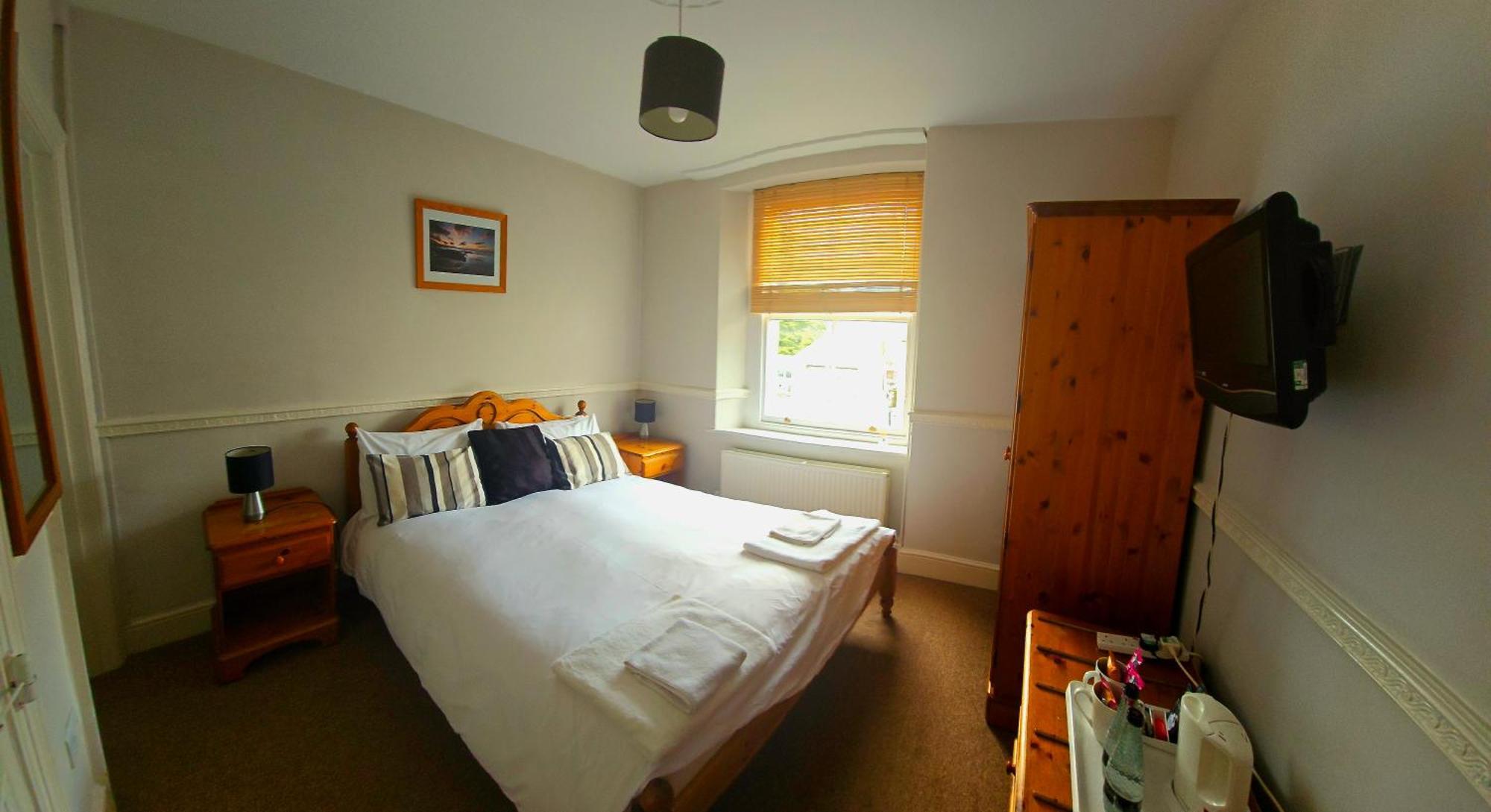 The Shrubbery Hotel Shepton Mallet Bagian luar foto